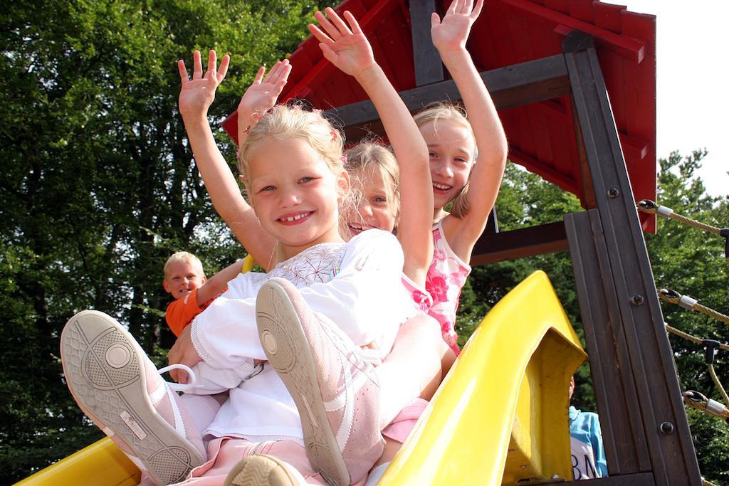 Koserow Vineta Ferienpark Usedom מראה חיצוני תמונה